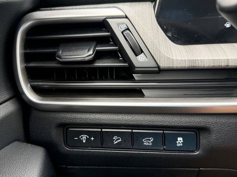 Used 2023 Kia Telluride EX w/ EX Captain's Chair Package FWD image 22