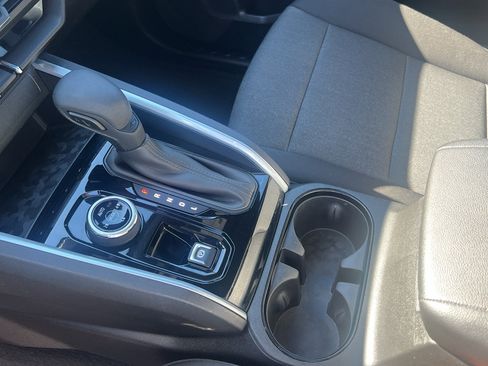 Used 2023 Chevrolet Colorado Trail Boss w/ Technology Package AWD/4WD image 20