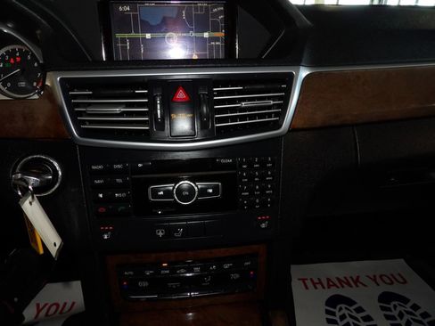 Used 2013 Mercedes-Benz E 350 Sedan image 21