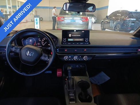 Used 2024 Honda Civic Sport image 5