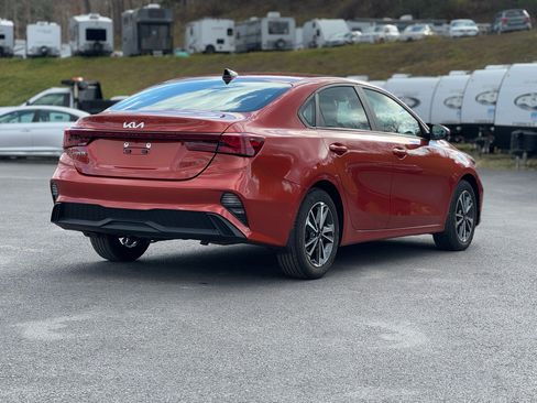 Used 2023 Kia Forte LXS w/ LXS Technology Package image 5