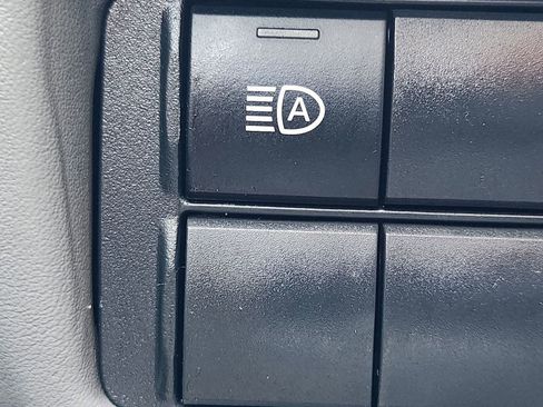 Used 2020 Toyota Highlander L w/ Protection Package #3 image 21