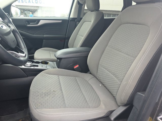Certified 2022 Ford Escape SE w/ SE Sport Appearance Package FWD image 9