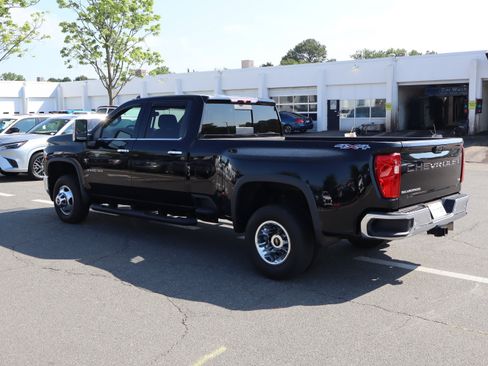 Used 2020 Chevrolet Silverado 3500 LTZ w/ LTZ Plus Package AWD/4WD image 9