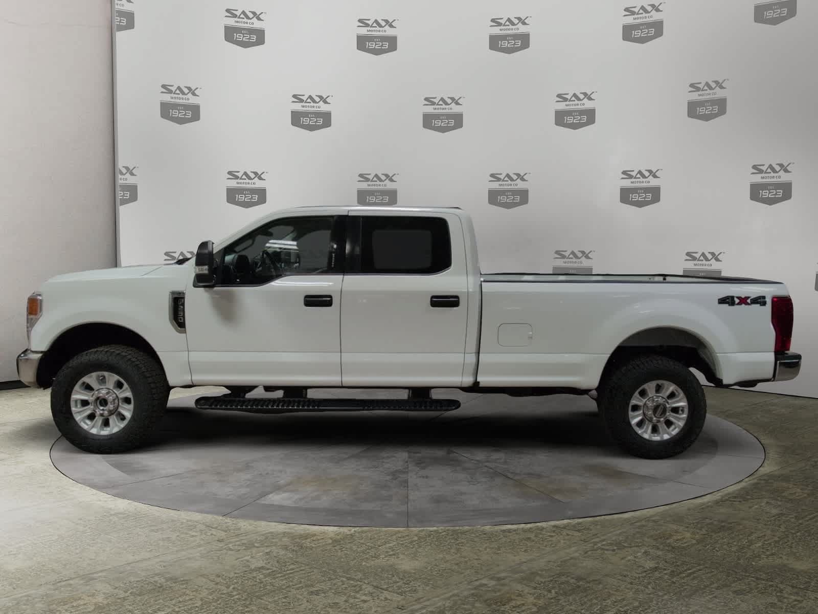 Used 2022 Ford F250 XLT w/ XLT Value Package AWD/4WD image 2
