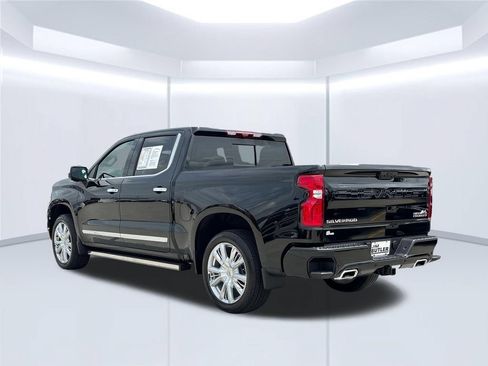 Used 2026 Chevrolet Silverado 1500 High Country AWD/4WD image 5