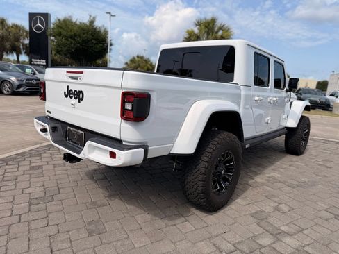 Used 2022 Jeep Gladiator Overland AWD/4WD image 9