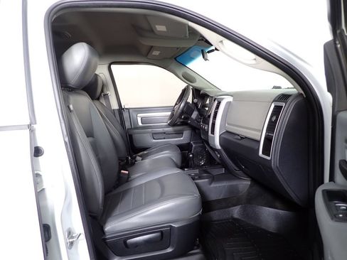 Used 2011 RAM 2500 ST w/ ST Popular Equipment Group AWD/4WD image 32