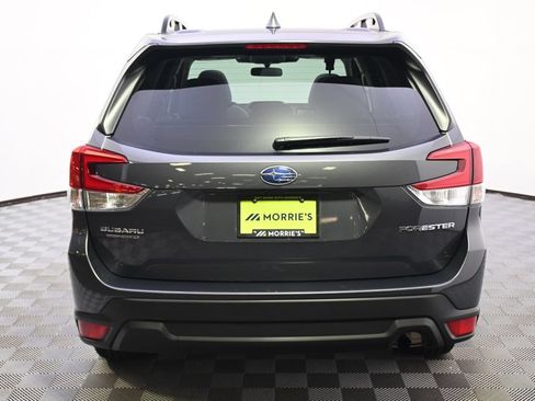 Used 2022 Subaru Forester Premium AWD/4WD image 5