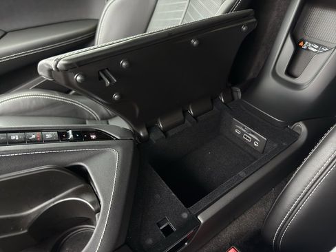 Used 2023 Chevrolet Corvette Stingray Preferred Conv w/ Z51 Performance Package image 42