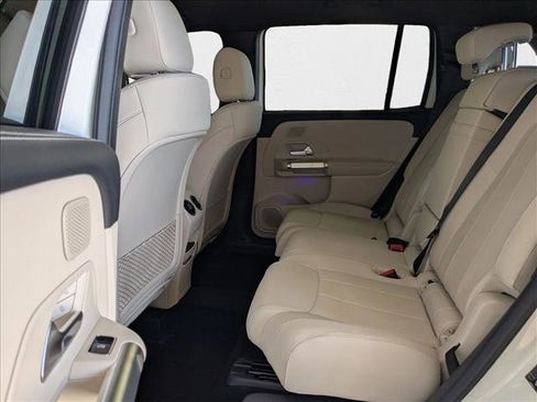 New 2026 Mercedes-Benz GLB 250 4MATIC image 17
