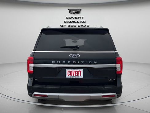 Used 2024 Ford Expedition Max XLT image 8