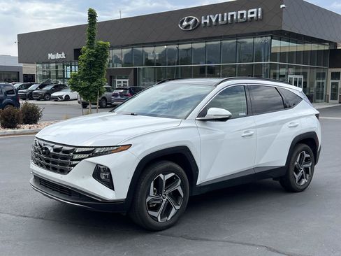 Certified 2023 Hyundai Tucson Limited AWD/4WD image 1