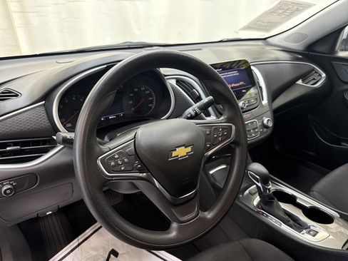 Used 2024 Chevrolet Malibu LT FWD image 25