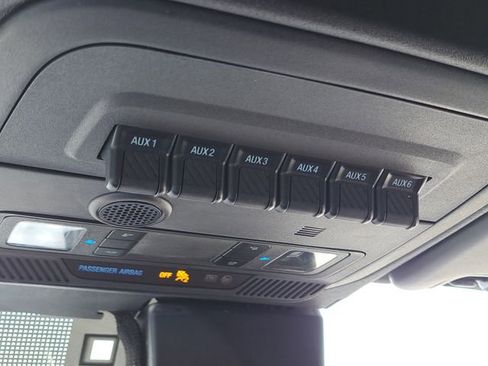 Used 2024 Ford Bronco Outer Banks image 20