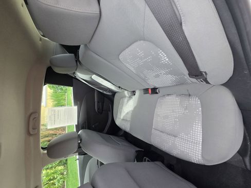 Used 2020 Chevrolet Sonic LT image 14