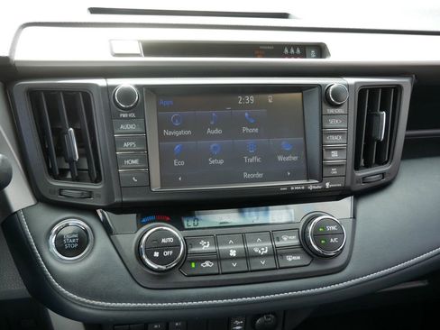 Used 2018 Toyota RAV4 Limited AWD/4WD image 17