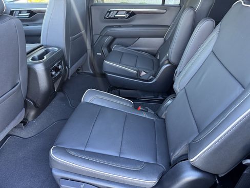 New 2026 Chevrolet Suburban Premier w/ Sun And Tow Package image 15