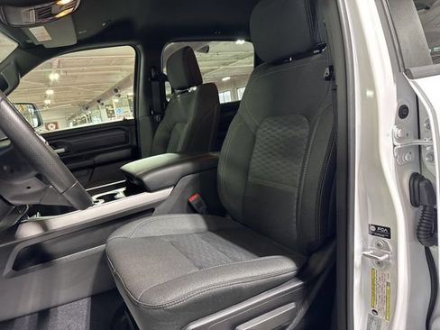 New 2026 RAM 1500 Express AWD/4WD image 19