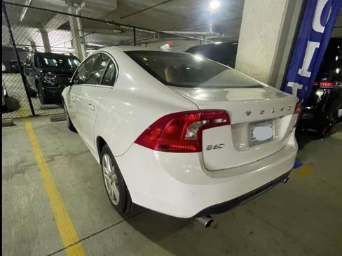 Used 2013 Volvo S60 T5 AWD/4WD image 3