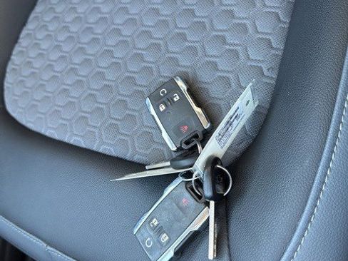 Used 2021 Chevrolet Colorado Z71 w/ Z71 Midnight Edition image 26