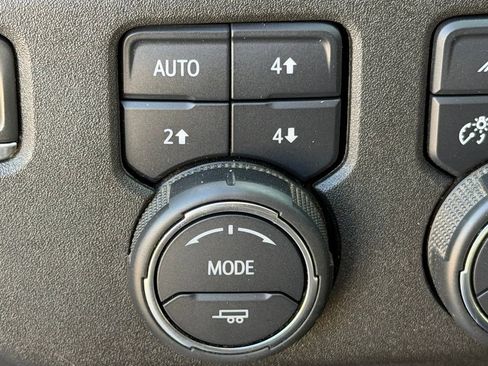 Used 2024 Chevrolet Silverado 2500 LTZ image 24