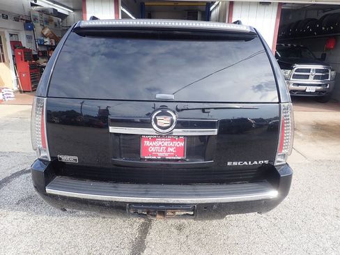 Used 2013 Cadillac Escalade ESV Premium AWD/4WD image 21