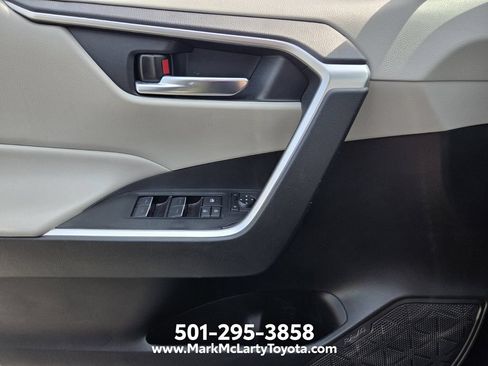 Used 2024 Toyota RAV4 XLE FWD image 24