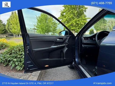 Used 2017 Toyota Camry XLE FWD image 10