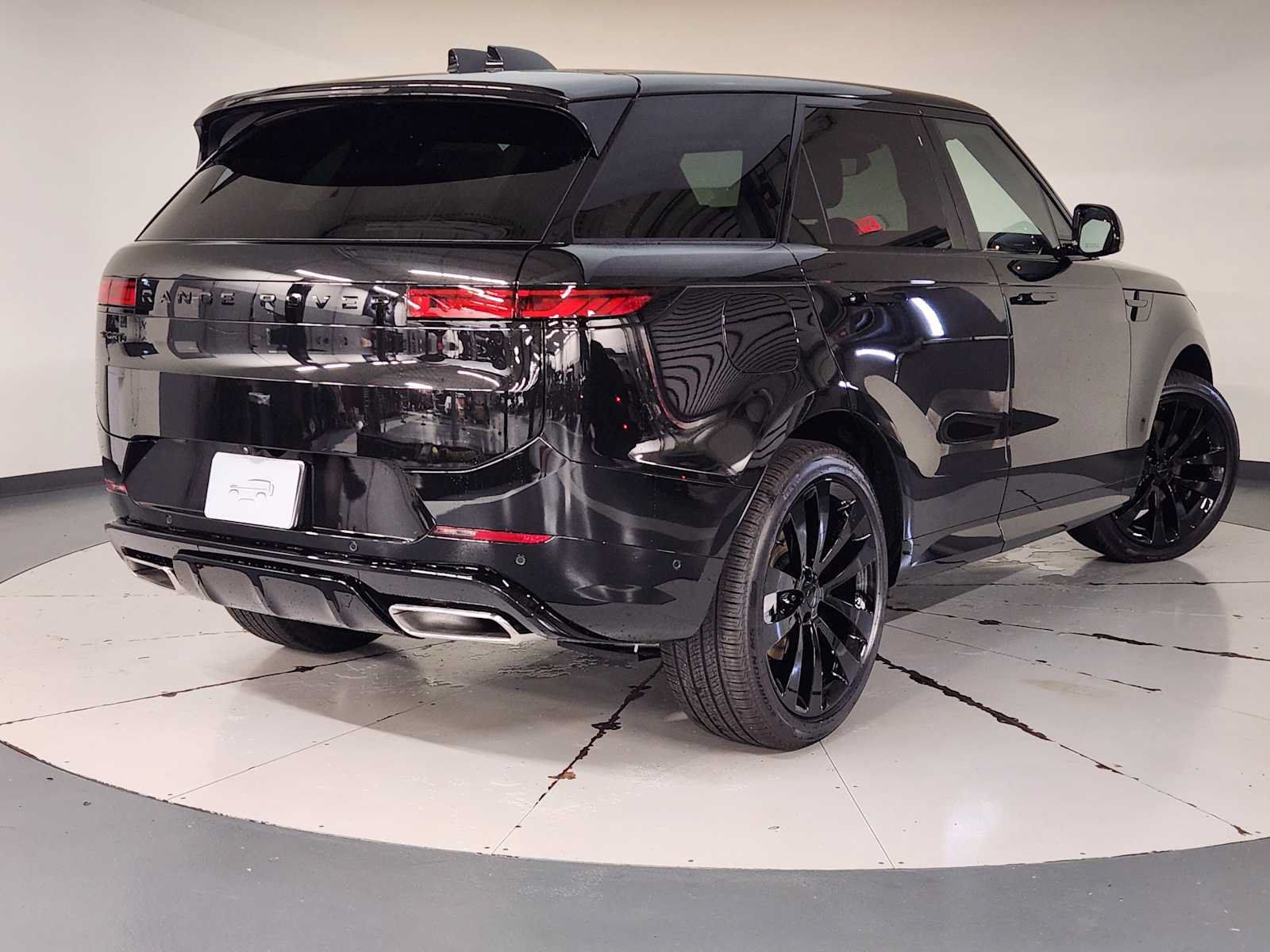New 2027 Land Rover Range Rover Sport Dynamic SE AWD/4WD image 2