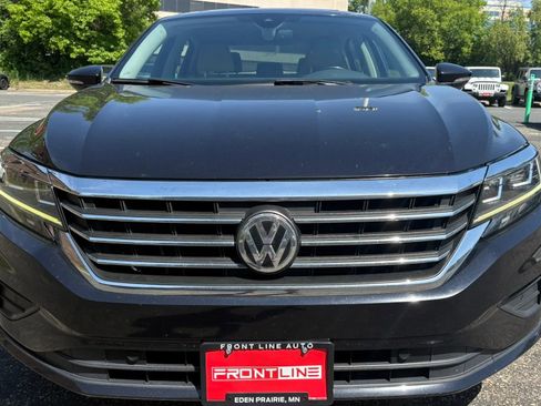 Used 2020 Volkswagen Passat 2.0T SEL FWD image 14