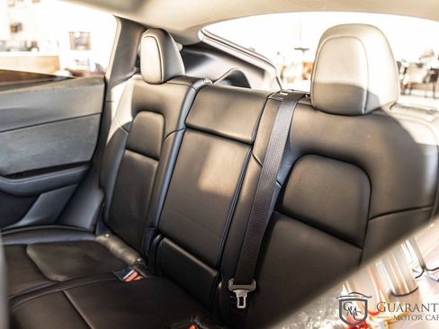 Used 2020 Tesla Model Y Long Range image 29
