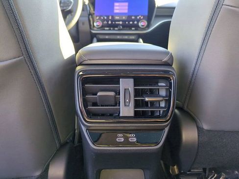 Used 2024 Lexus RZ 300e Premium image 27