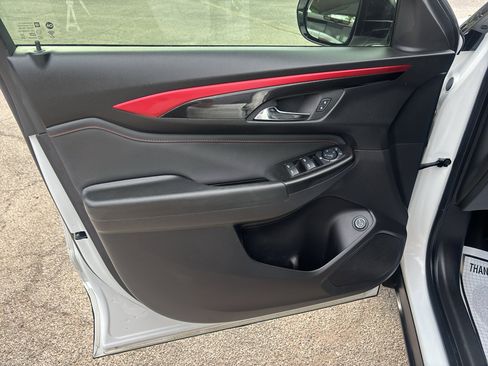 Used 2024 Chevrolet TrailBlazer RS w/ Convenience Package image 11