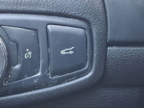 Used 2015 Ford Edge Titanium AWD/4WD image 24