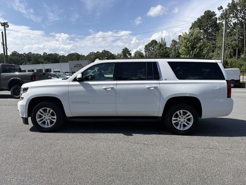 Used 2020 Chevrolet Suburban LT AWD/4WD image 4