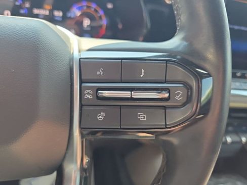 Used 2024 Chevrolet Colorado ZR2 w/ ZR2 Convenience Package III AWD/4WD image 24