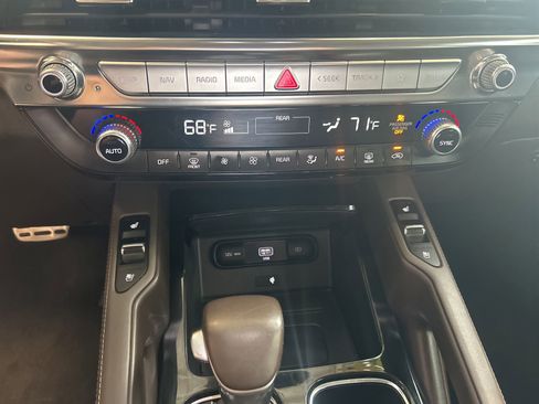 Used 2022 Kia Telluride SX FWD image 33