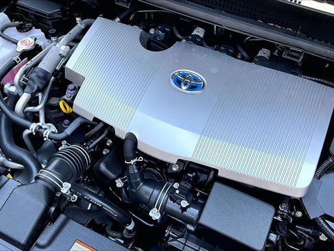 Used 2022 Toyota Prius Prime Limited FWD image 31