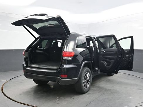 Used 2019 Jeep Grand Cherokee Limited AWD/4WD image 56