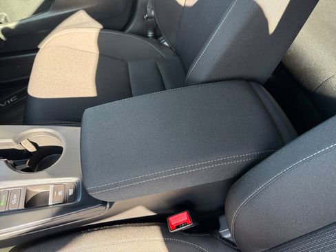 Used 2023 Honda Civic LX image 14