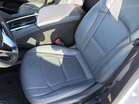 Used 2024 Buick Enclave Essence w/ LPO, Floor Liner Package FWD image 31