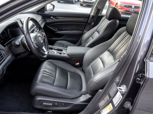 Used 2022 Honda Accord Touring image 13