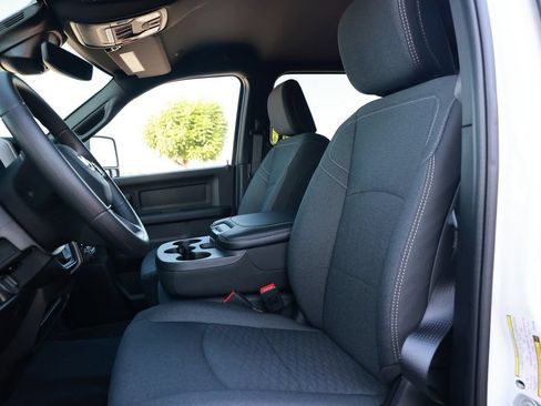 New 2026 RAM 2500 Tradesman AWD/4WD image 17