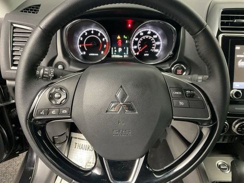 Used 2025 Mitsubishi Outlander Sport SE image 16