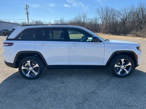 New 2026 Jeep Grand Cherokee Limited image 4