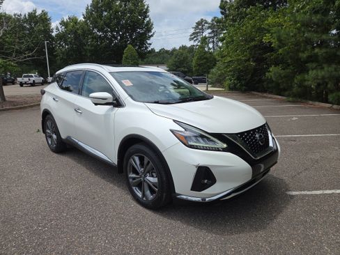 Used 2019 Nissan Murano Platinum AWD/4WD image 3