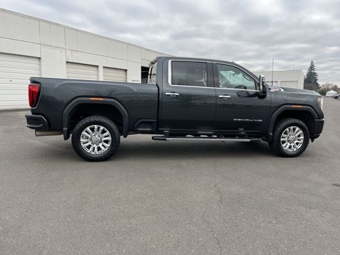 Used 2023 GMC Sierra 3500 Denali w/ Denali Ultimate Package image 6