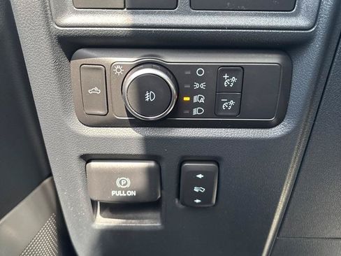 Used 2021 Ford F150 Platinum w/ Equipment Group 701A High AWD/4WD image 30