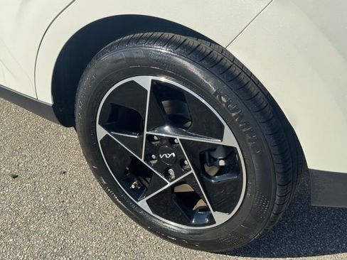 Certified 2023 Kia Soul EX FWD image 6
